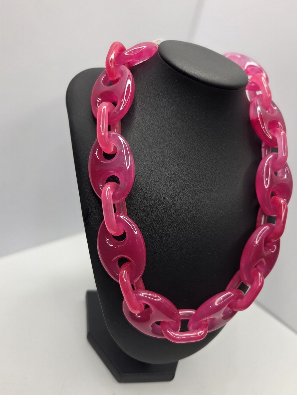 💕▪️Piper K ▪️Pink Resin 18 Inch Link Necklace - Picture 7 of 13